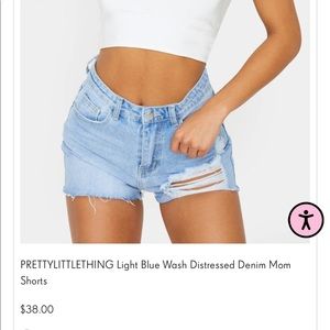 Destroyed trendy shorts